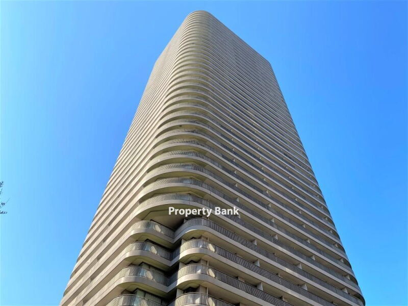 リバーポイントタワー